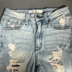 Woman’s KanCan jeans - Shapes your bum nice !!! Sz: 25